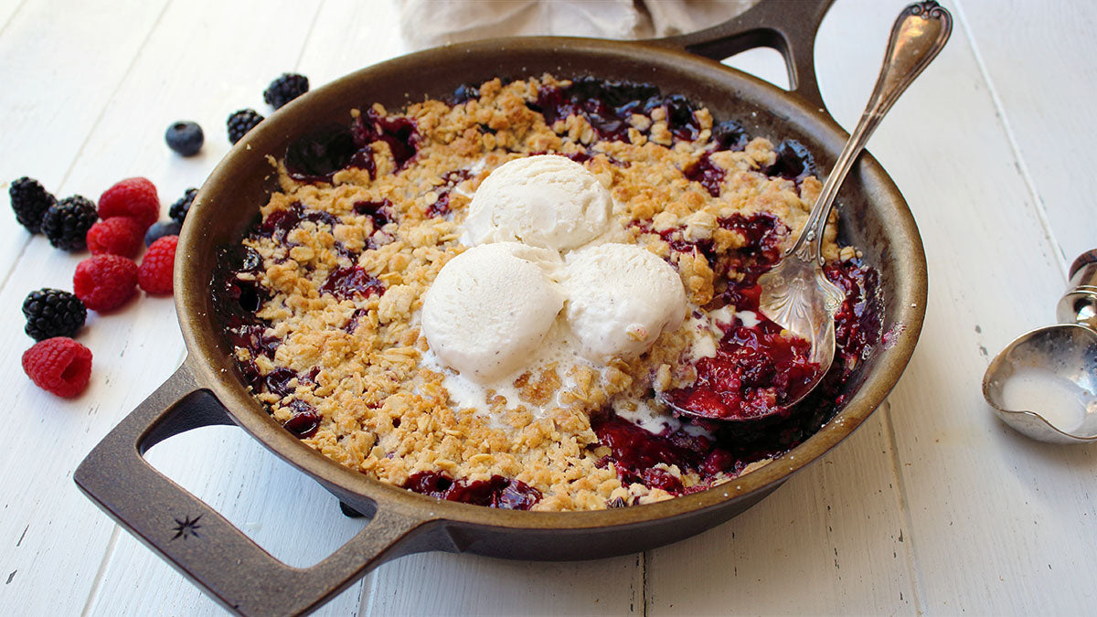 Berry Cobbler: Sweet & Fruity Cast Iron Skillet Recipe